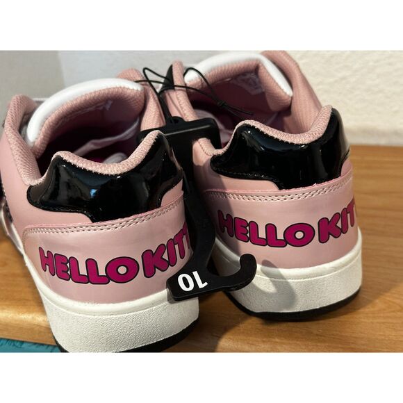 Hello Kitty Pink Casual Court Sneakers Size 10 NWT - Picture 3 of 6